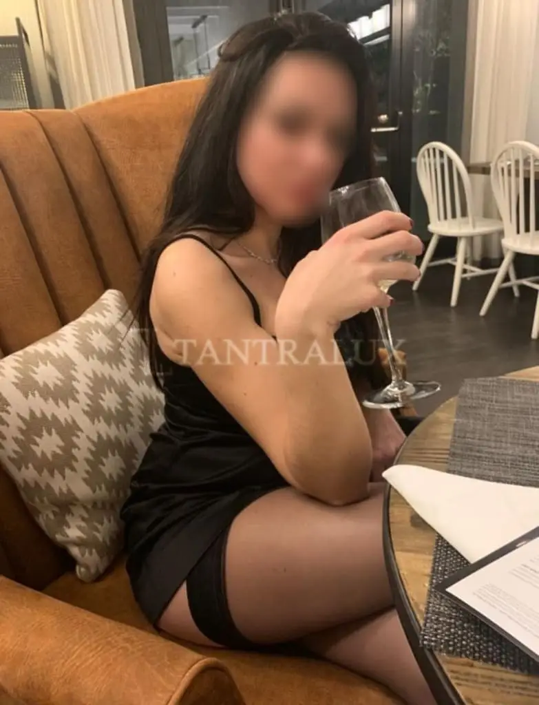 3519662487 Eva Lux Experience 272