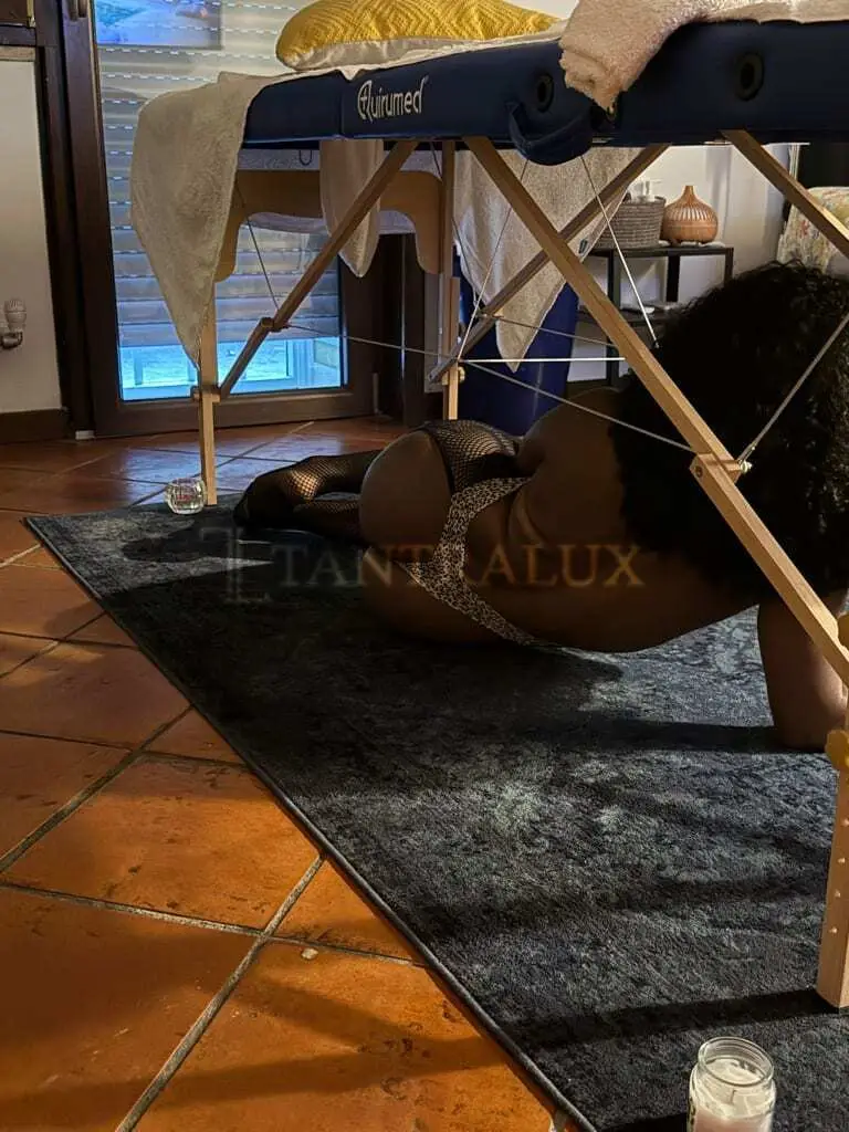3514954511 Naomi Massaggi Olistici Lux Experience 306