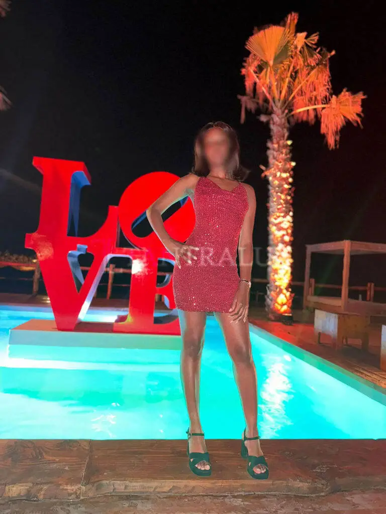3508777359 Esmeralda Lux Experience 317