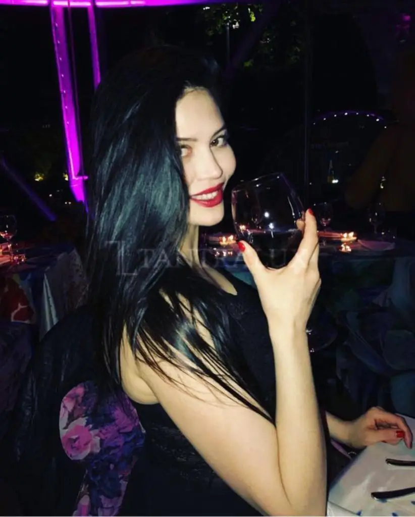 3508514017 Lisa Lux Experience 589