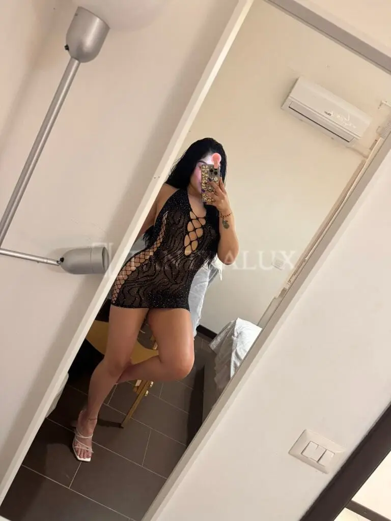 3533052802 Valentina Lux Experience 636