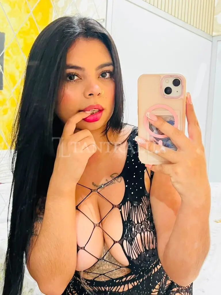 3533052802 Massaggiatrice Karol 24 Lux Experience 718