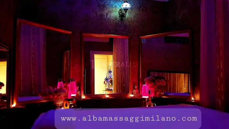 Storia Alba massaggiatrice ita 11128