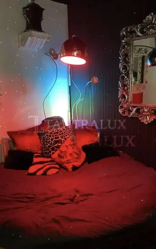 Storia Ludovica hot massage 15064