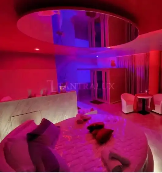 Storia  BED HOT RED  TANTRA  15556