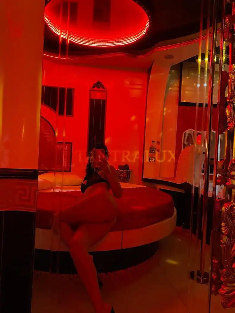 Storia  BED HOT RED  TANTRA  15564