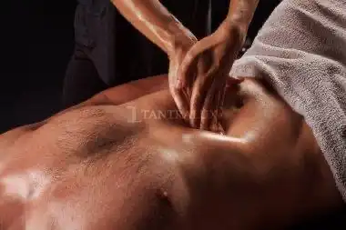 Storia Carezze & TANTRA al BUIO 15952