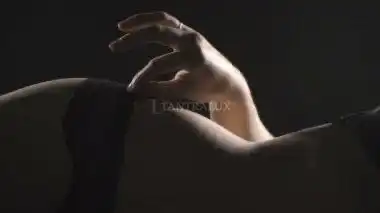 Storia Carezze & TANTRA al BUIO 16019