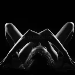 Storia Carezze & TANTRA al BUIO 16044