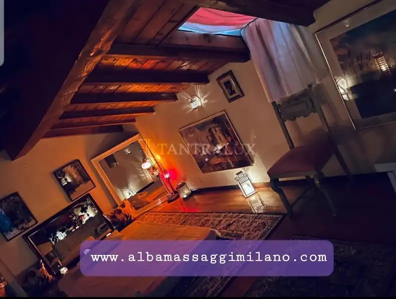 Storia Alba massaggiatrice ita 17988