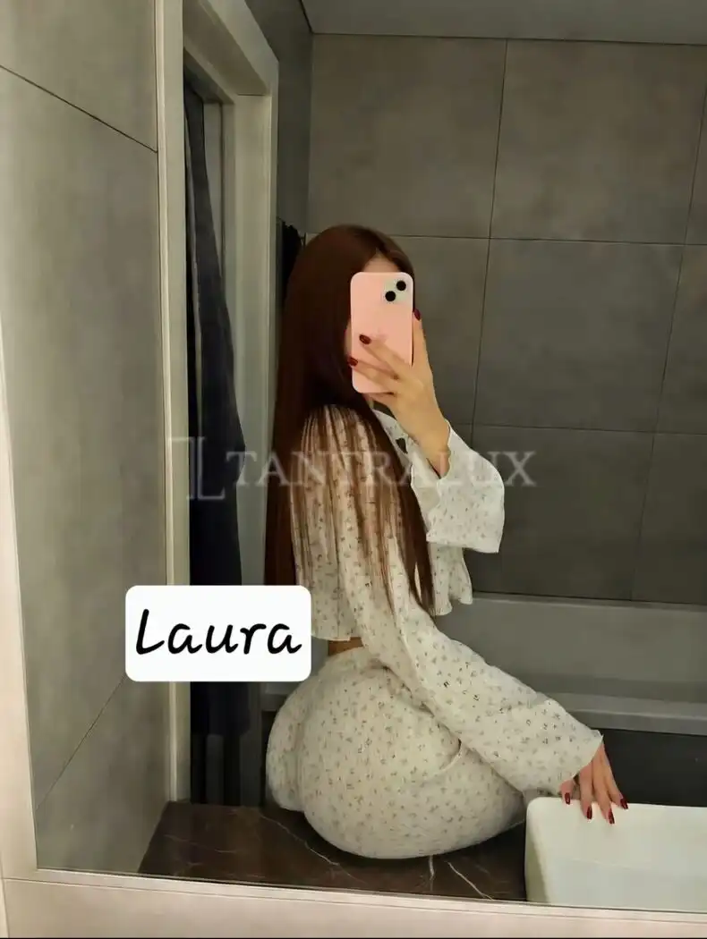 Storia Durga's Massage 19041