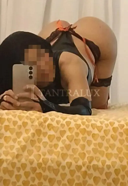 3665049700 Julia 102425