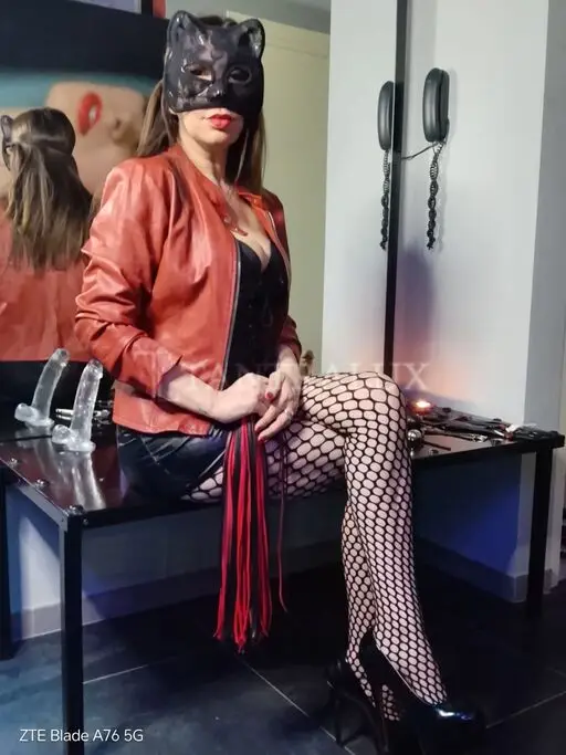 3533875937 Madame Luce 103517