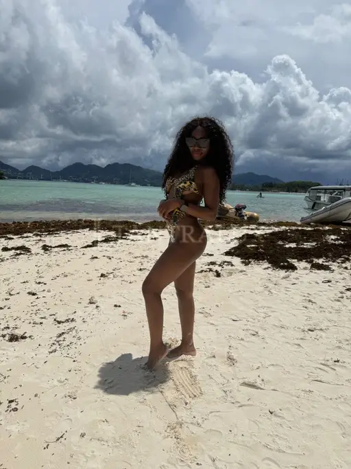 Dea Naomi Black Tantra - 3514954511