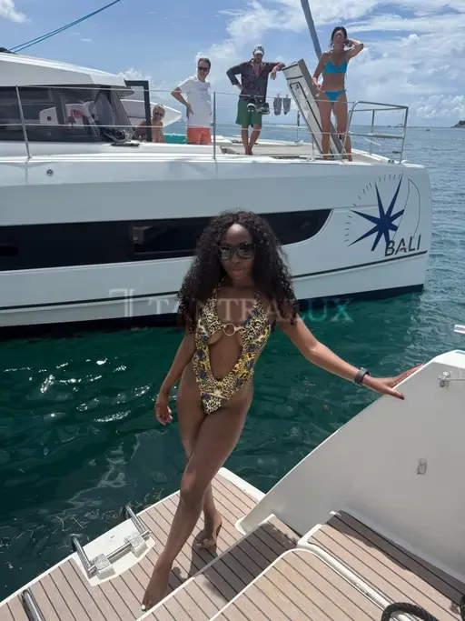 Dea Naomi Black Tantra - 3514954511