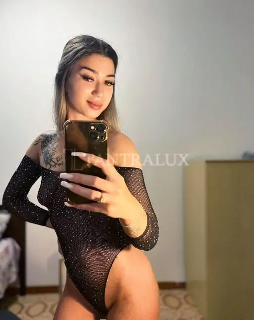 3240439972 Rayssa 28042
