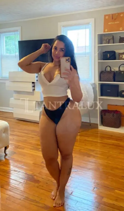 3509319696 Laura 106109