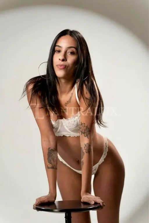 3895704563 Camilla 106453