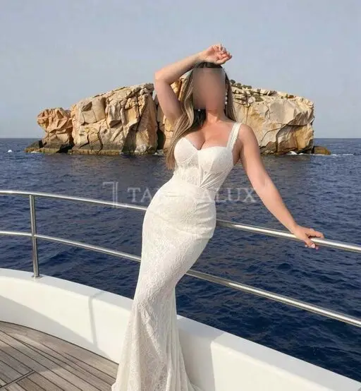 3934106270 AURORA   LUXURY 107053