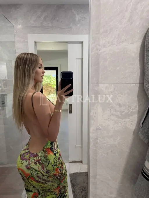Escort 3500814890 Sienna 60209