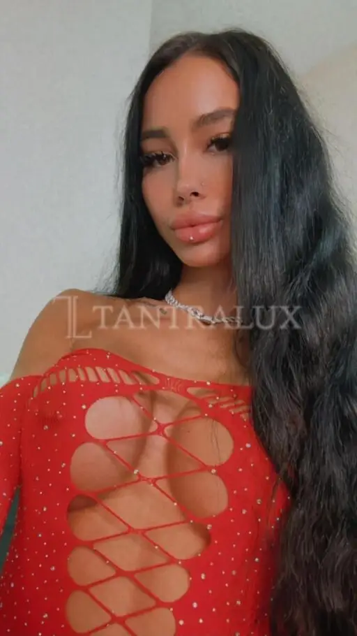 Escort 3928666048 Luna 62700