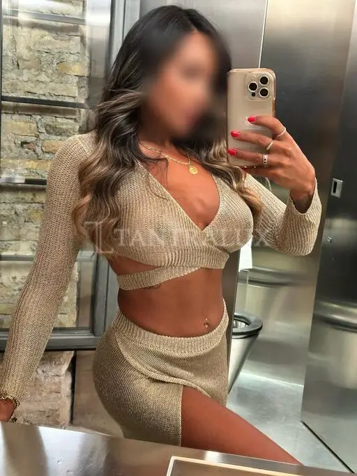 Carolina - 3897642559