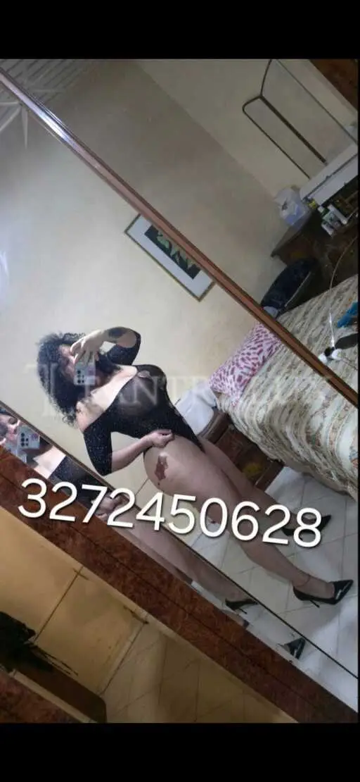 3272450628 Laura 120981