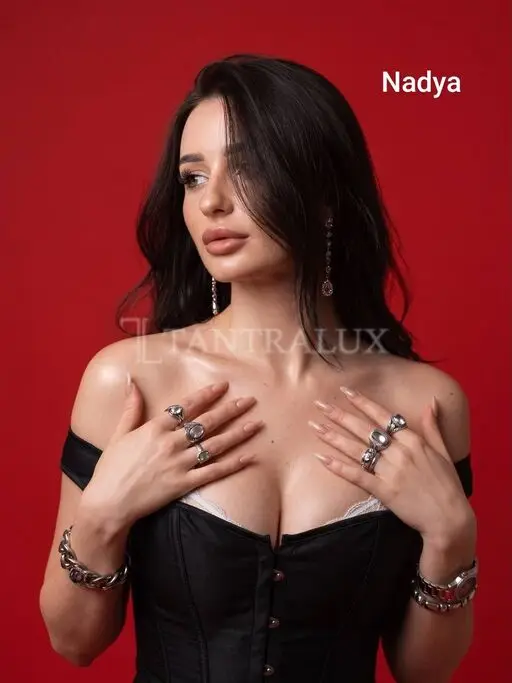 3928397270 Daria e Nadya 124765