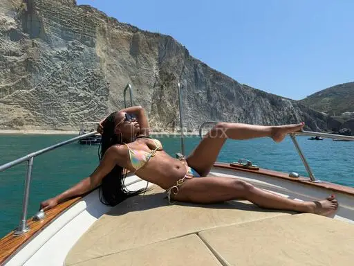 3514954511 Naomi Massaggi Olistici 72140