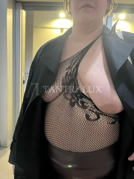 3271153553 Sarah 73800