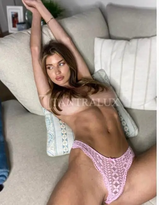 3296152297 Sofia 74144