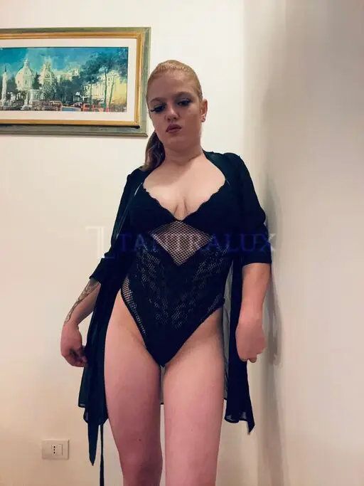 3444474628 Gyulie 74881