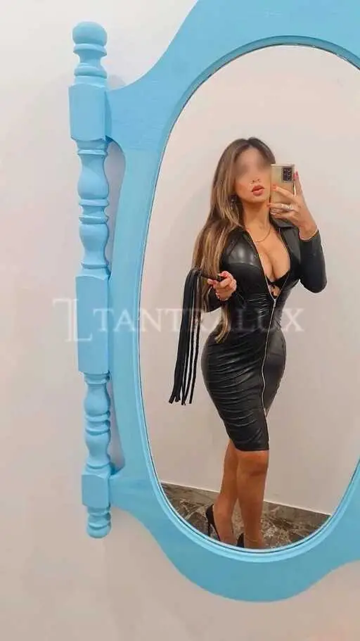 3934618979 Livia 75528