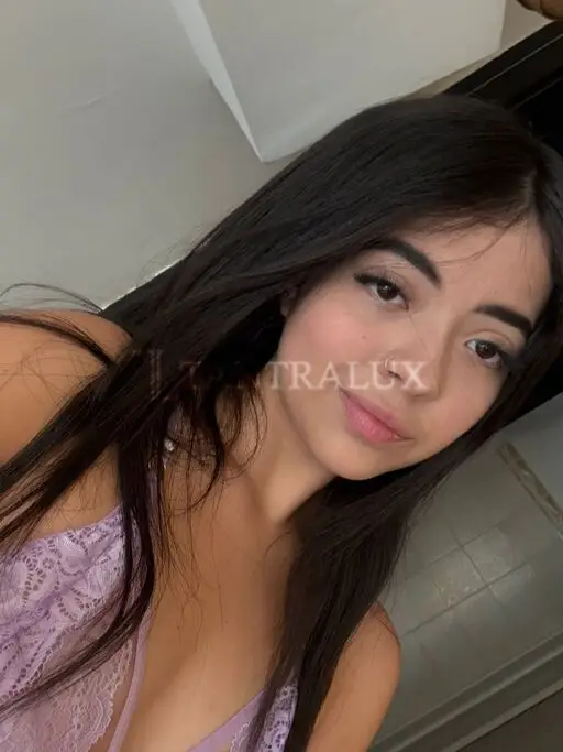 3508711466 Sofia 75780