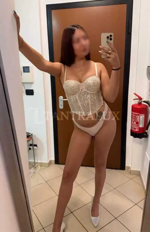 3508617352 Laura 76032