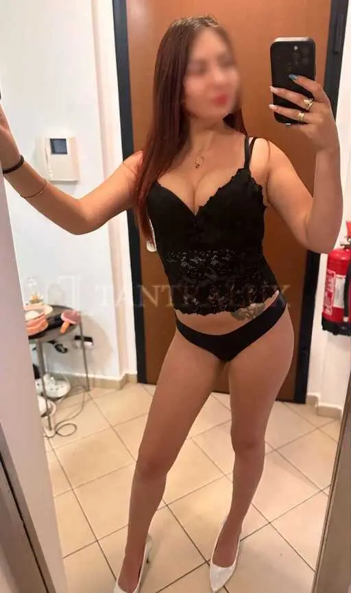 3508617352 Laura 76033