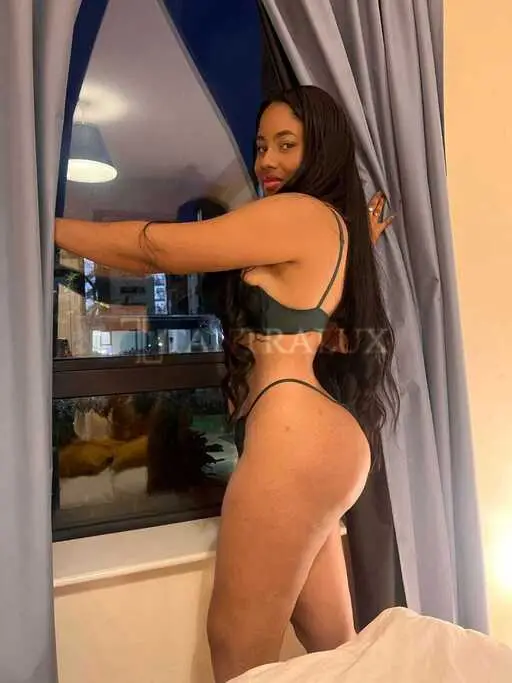 Brenda - 3508771175