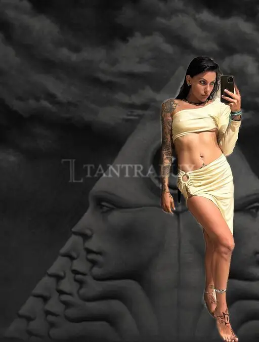 3295615686 Alexx 78102