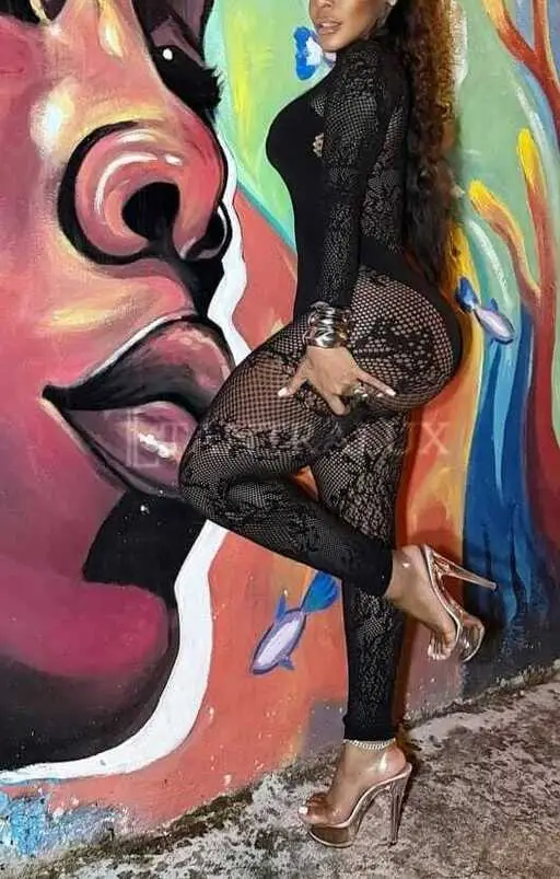 3715195627 Mia 78223