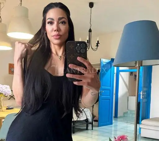 3289048933 Anitta 78226