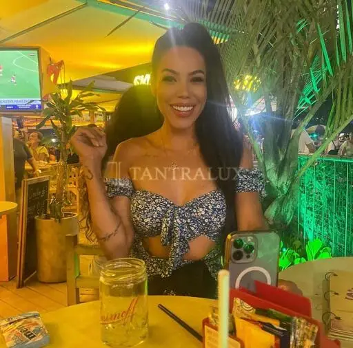 3289048933 Anitta 78232