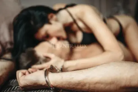 393447815974 Carezze & TANTRA al BUIO 78608