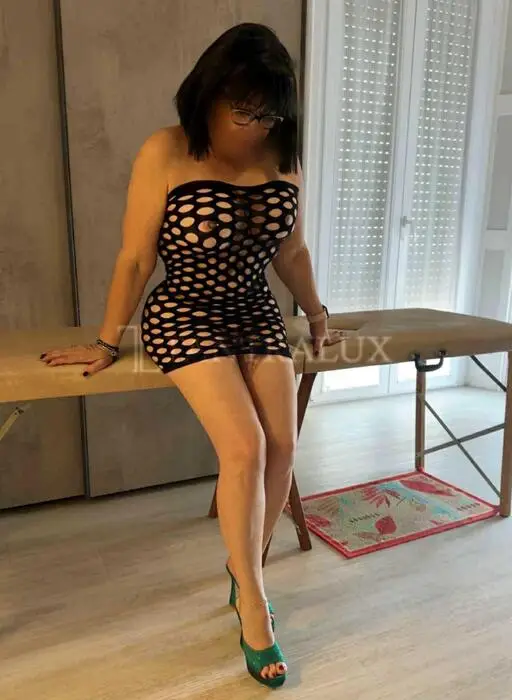 3206634125 Amanda Milking table 80037