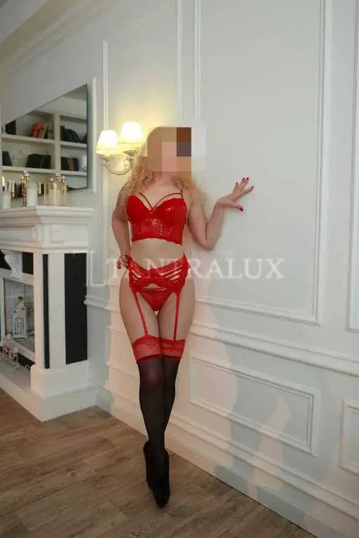 393283377360 Anya 80583