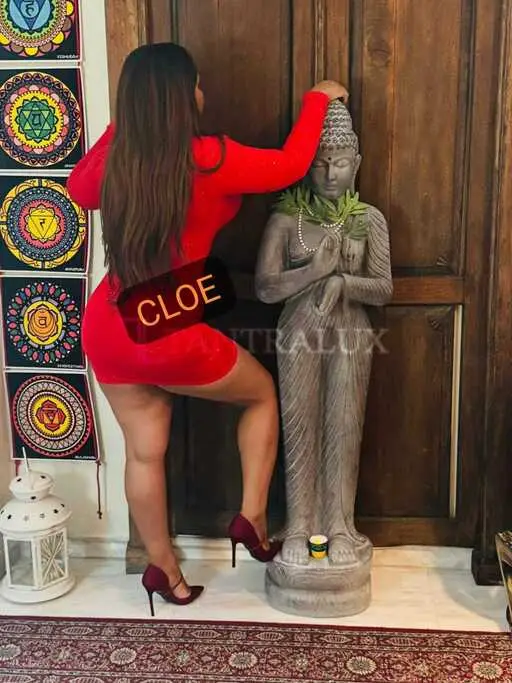 3932923379 Cloe la Tantrica 80818