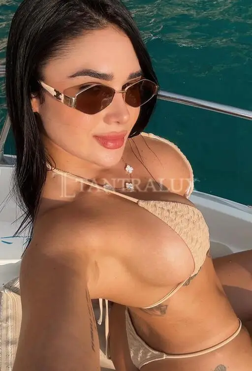 Escort 3508306382 Manu 40700