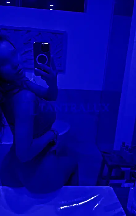 3512028677 Al buio 81112