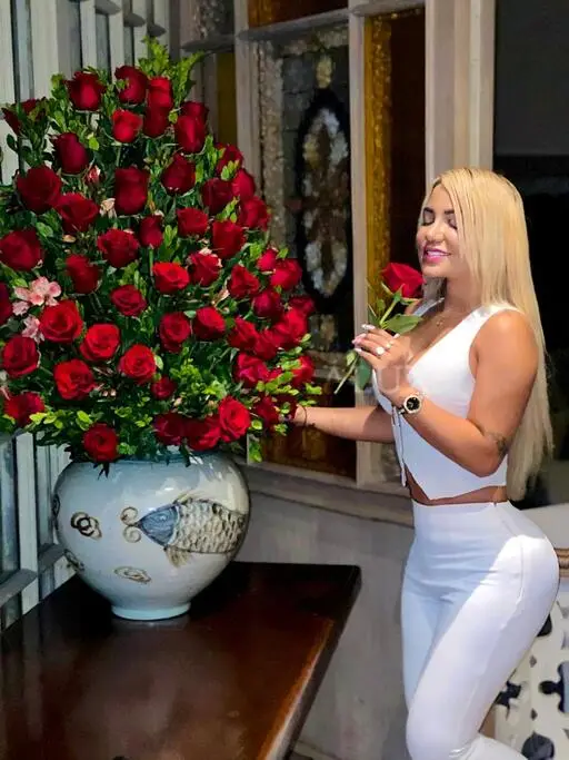 3937201674 Daniela 82150