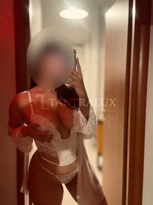 3518231834 Thamires 82833