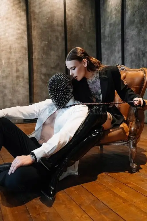 3444376394 Miss Vivvien 82889